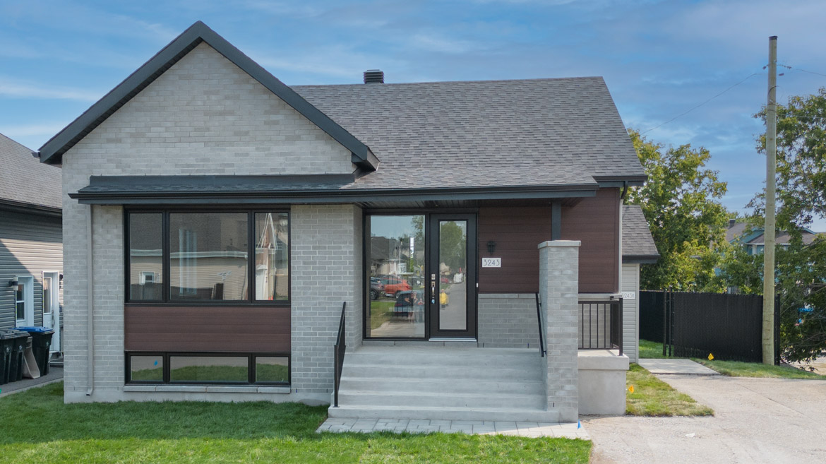 Maison à louer à Ste-Marthe-sur-le-Lac sur la Rive-Nord de Montréal extérieur