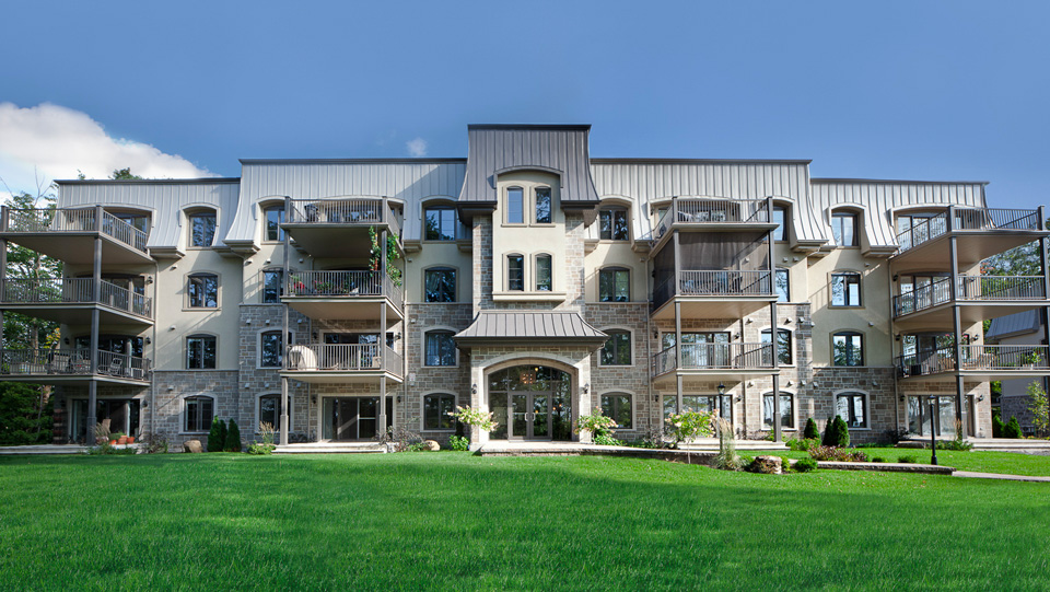 Les condos Manoir de la gare à Deux-Montagnes